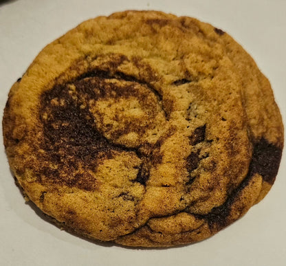 Cinnamon Roll Cookie Box (4) 5oz Cookies